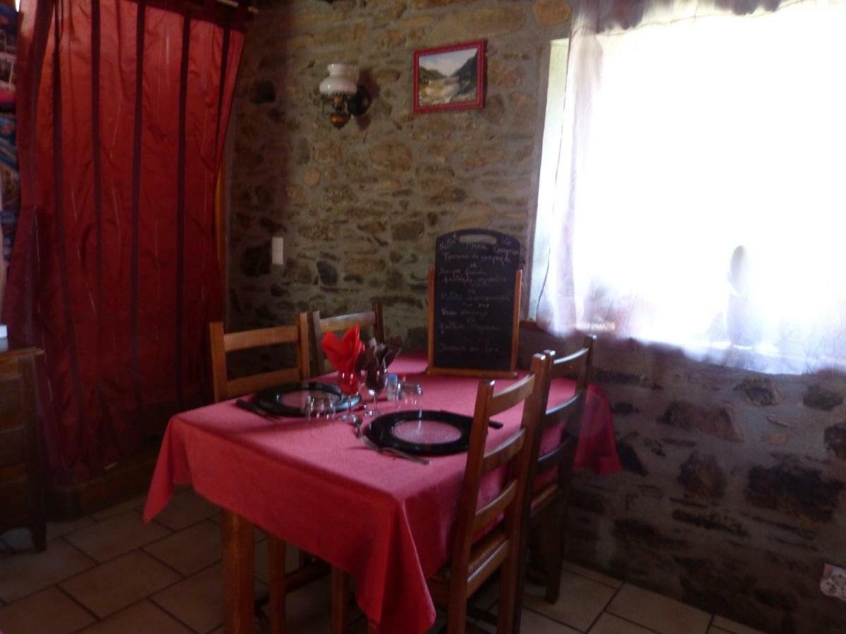 Hotel La Bergerie Azet Esterno foto