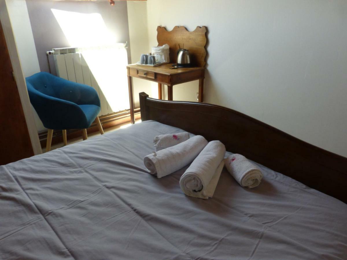 Hotel La Bergerie Azet Esterno foto