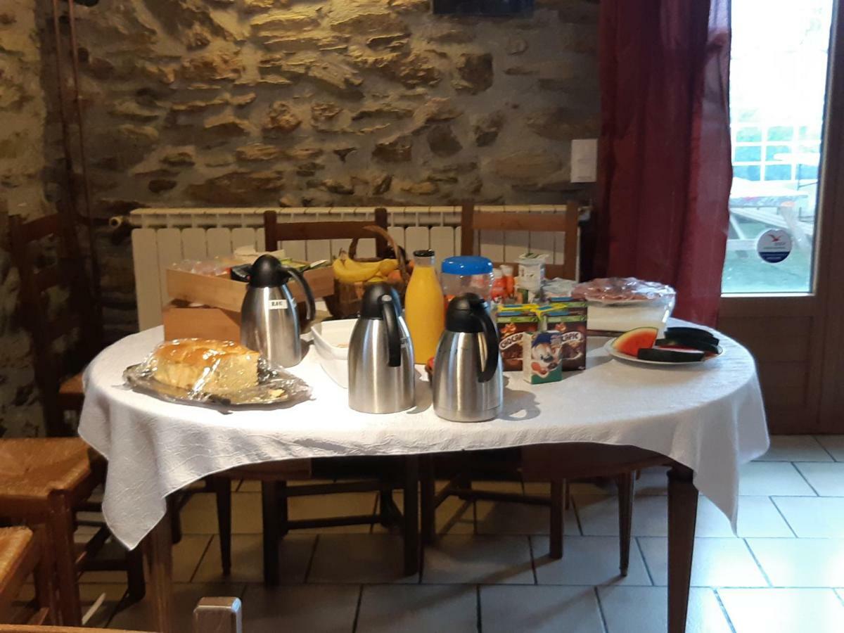 Hotel La Bergerie Azet Esterno foto