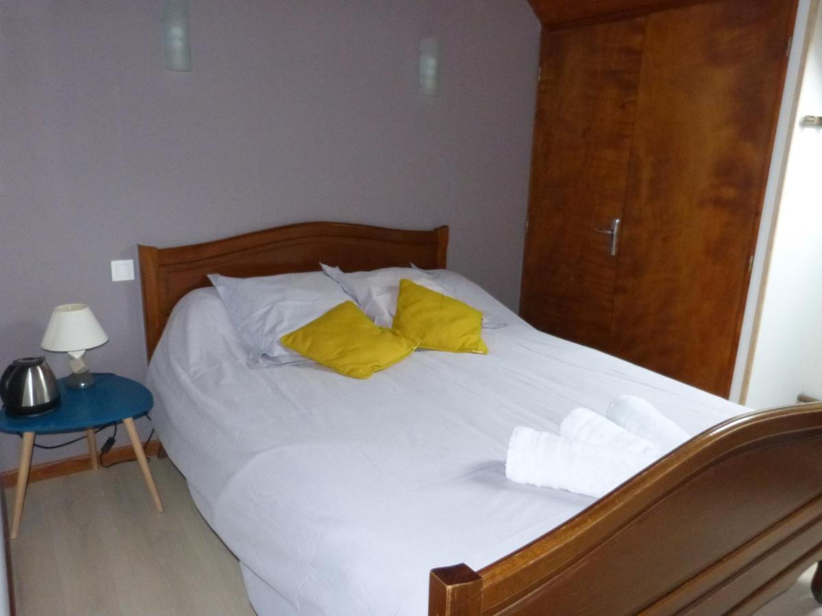 Hotel La Bergerie Azet Esterno foto